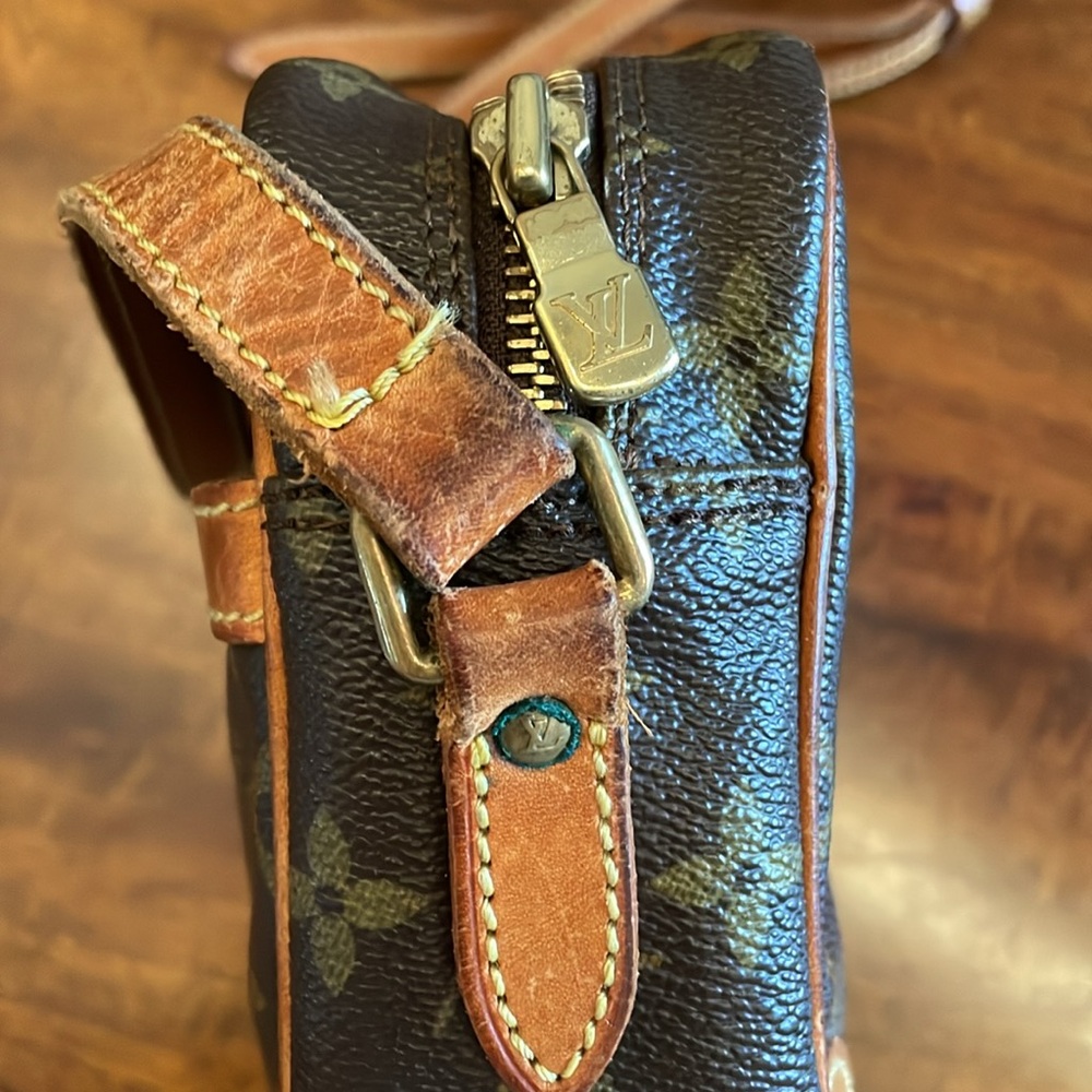 Louis Vuitton Brown Trocadero Bag with Monogram Design - Picture 6 of 15